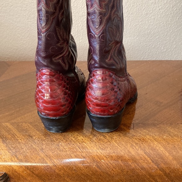 Tres Toritos burgundy python - Picture 2 of 5